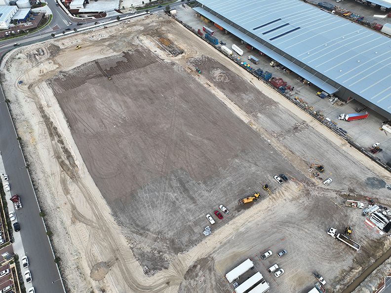 Silk K2 Distribution Centre, Roe Highway Logistics Park, Kenwick, Perth, Western Australia, Design & Construct Project, Capstone Construction, Industrial Warehouse, Office, Loading Dock, Carpark, Super Canopy, Development, Aerial, Silk DC Page