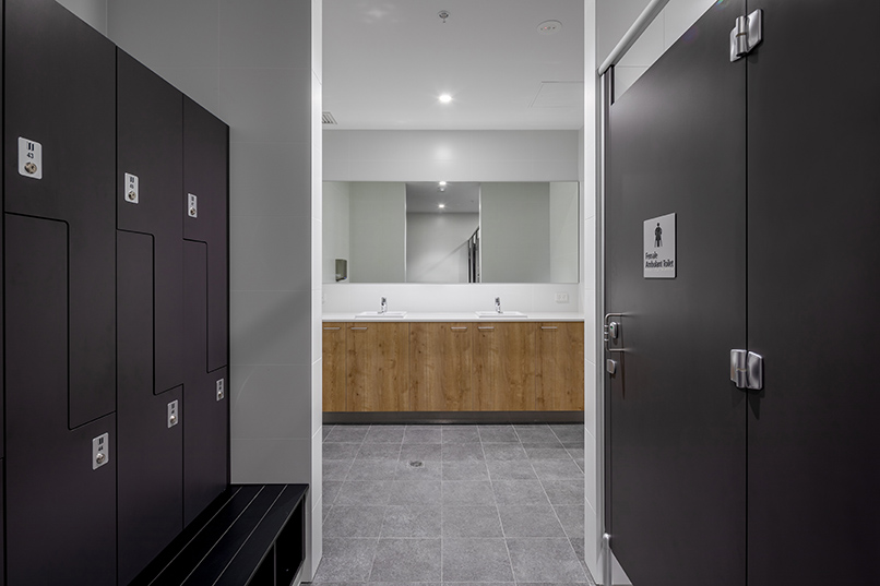 Silk K2 Distribution Centre, Roe Highway Logistics Park, Kenwick, Perth, Western Australia, Design & Construct Project, Capstone Construction, Industrial Warehouse, Office, Loading Dock, Carpark, Super Canopy, Development, Bathroom