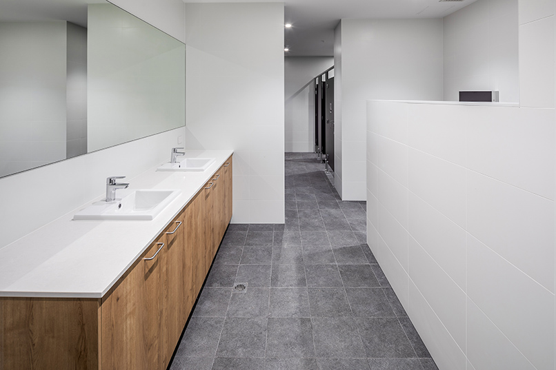 Silk K2 Distribution Centre, Roe Highway Logistics Park, Kenwick, Perth, Western Australia, Design & Construct Project, Capstone Construction, Industrial Warehouse, Office, Loading Dock, Carpark, Super Canopy, Development, Bathroom