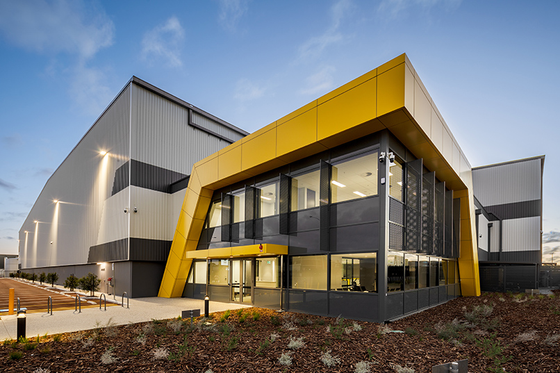 Silk K2 Distribution Centre, Roe Highway Logistics Park, Kenwick, Perth, Western Australia, Design & Construct Project, Capstone Construction, Industrial Warehouse, Office, Loading Dock, Carpark, Super Canopy, Development