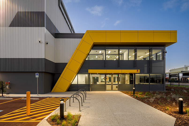 Silk K2 Distribution Centre, Roe Highway Logistics Park, Kenwick, Perth, Western Australia, Design & Construct Project, Capstone Construction, Industrial Warehouse, Office, Loading Dock, Carpark, Super Canopy, Development