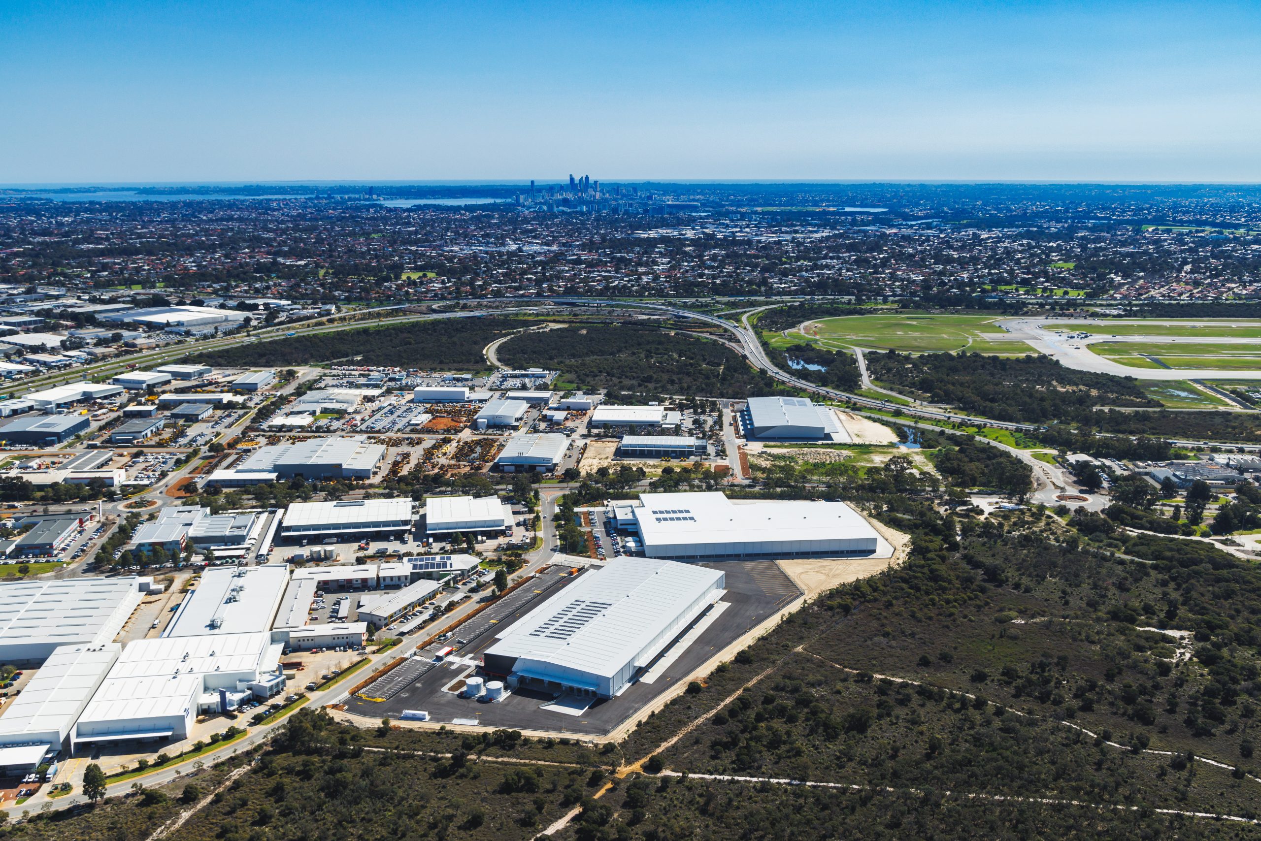 border express australia, industrial, warehouse, 17 tarlton crescent perth airport western australia, d&c contract, logistics, project, development, supply chain, exterior, office, aerial