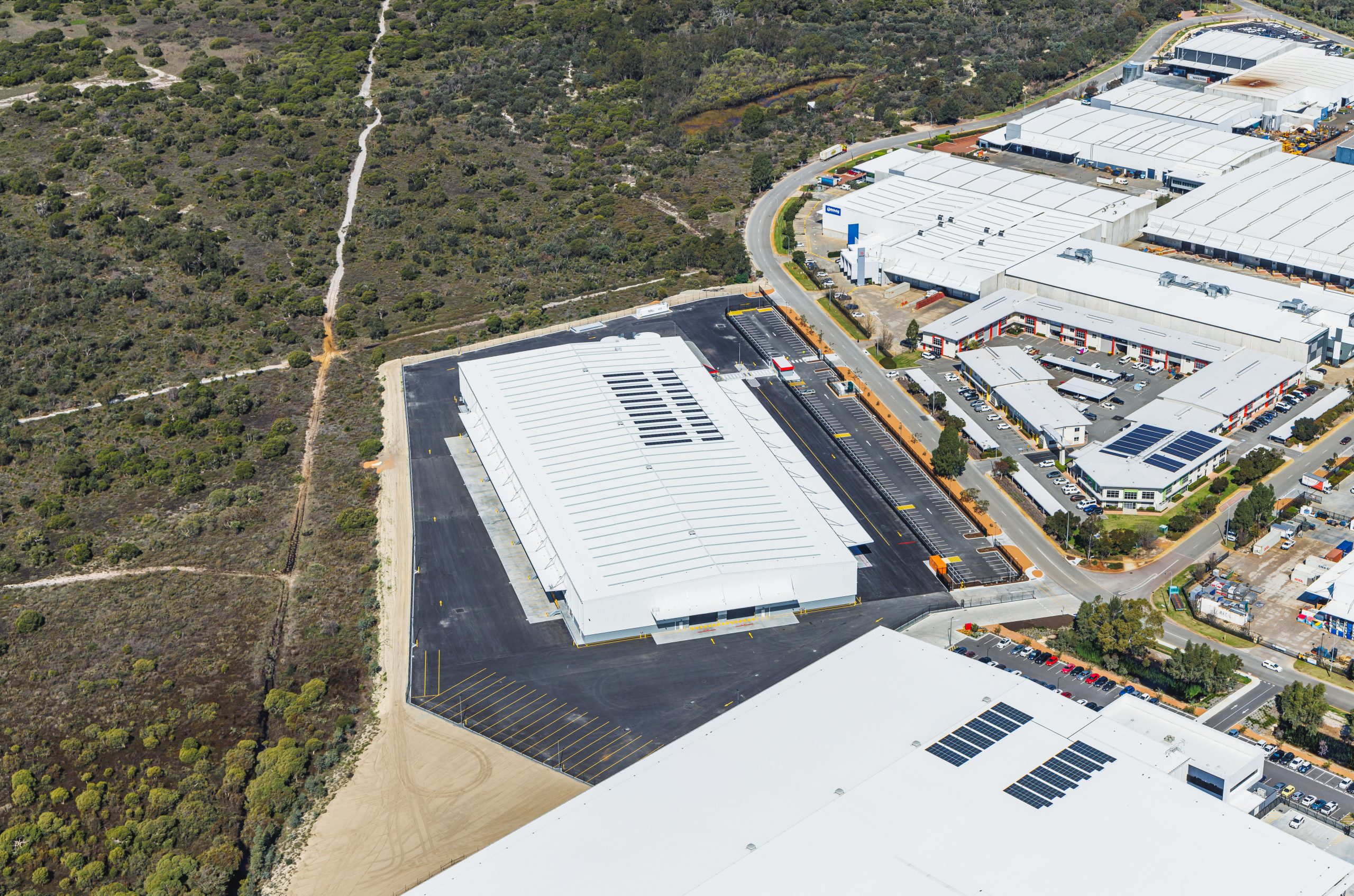 border express australia, industrial, warehouse, 17 tarlton crescent perth airport western australia, d&c contract, logistics, project, development, supply chain, exterior, office, aerial