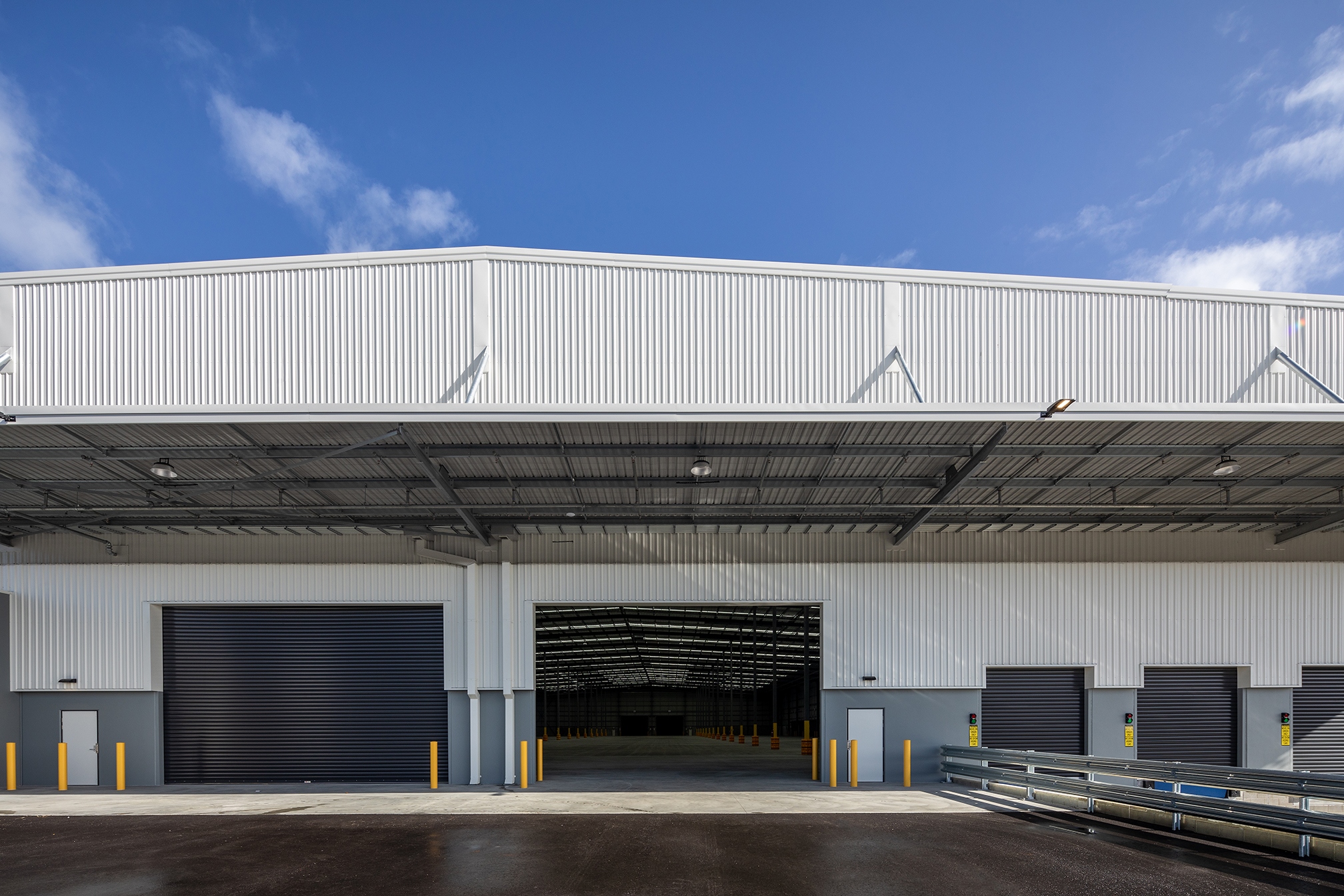 border express australia, industrial, warehouse, 17 tarlton crescent perth airport western australia, d&c contract, logistics, project, development, supply chain, loading dock exterior